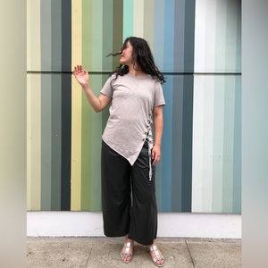 Asymmetrical side slit tie up gray t-shirt